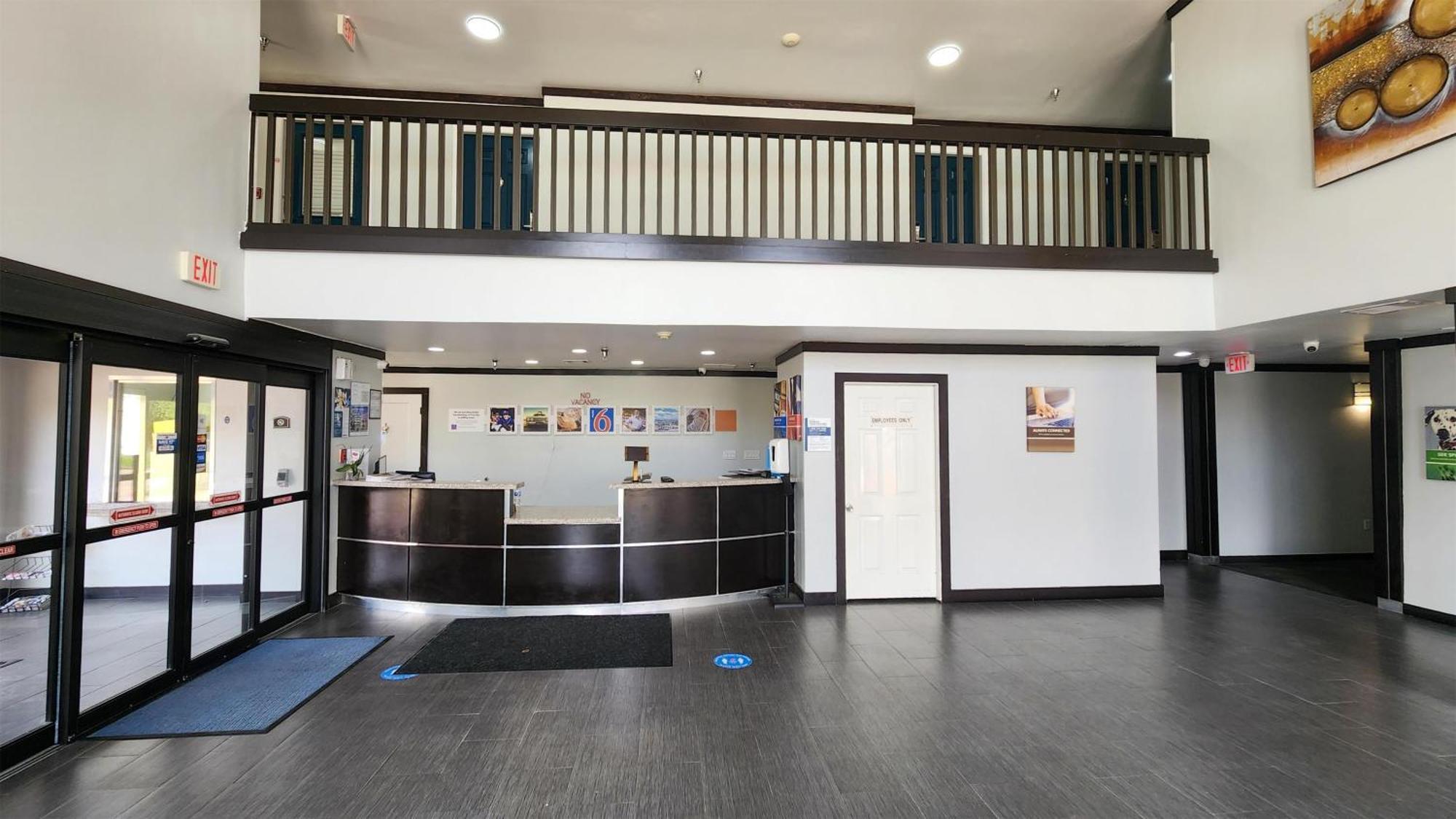 6-ennis, Tx Hotel