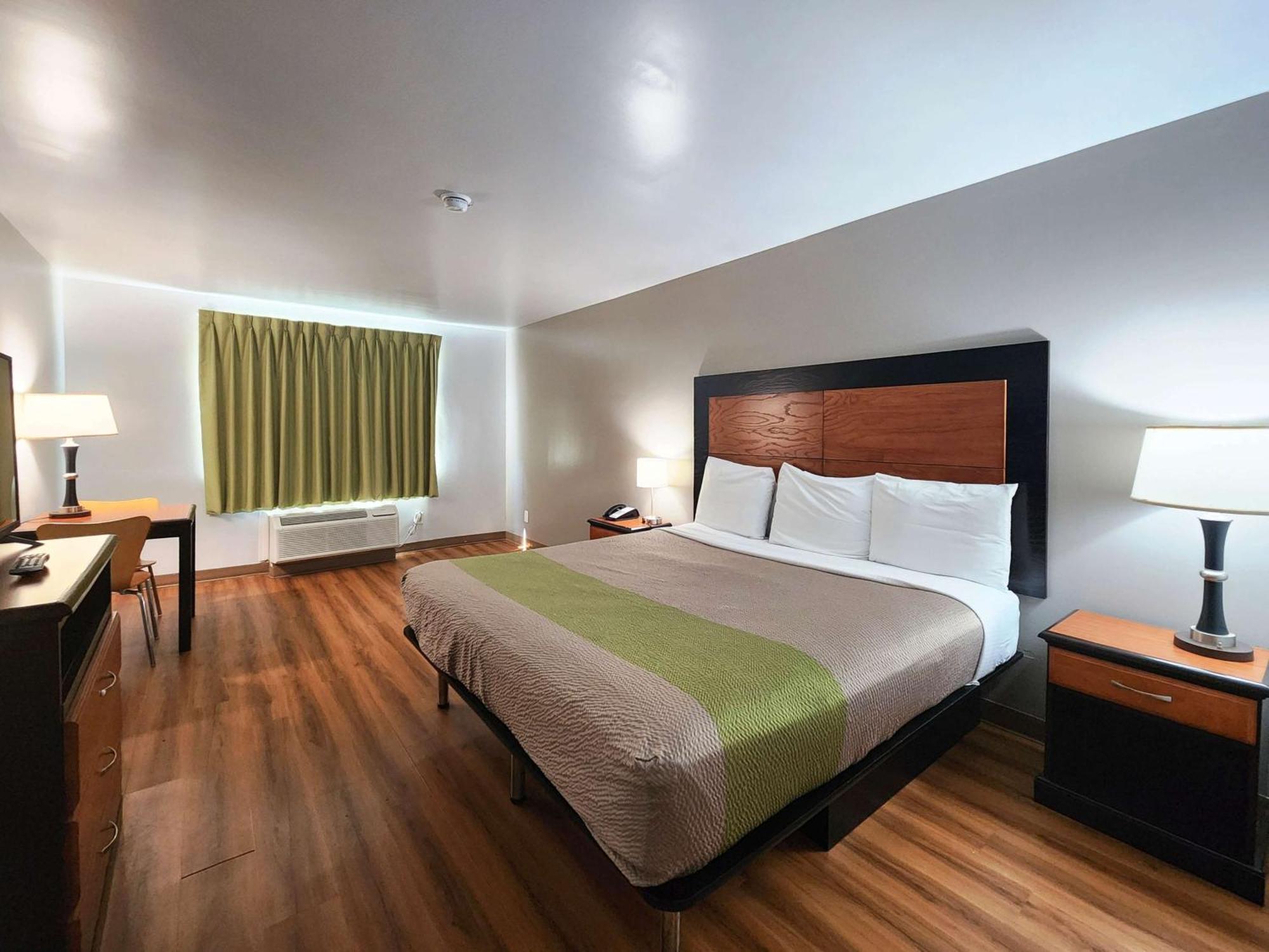 Hotel 6-ennis, Tx