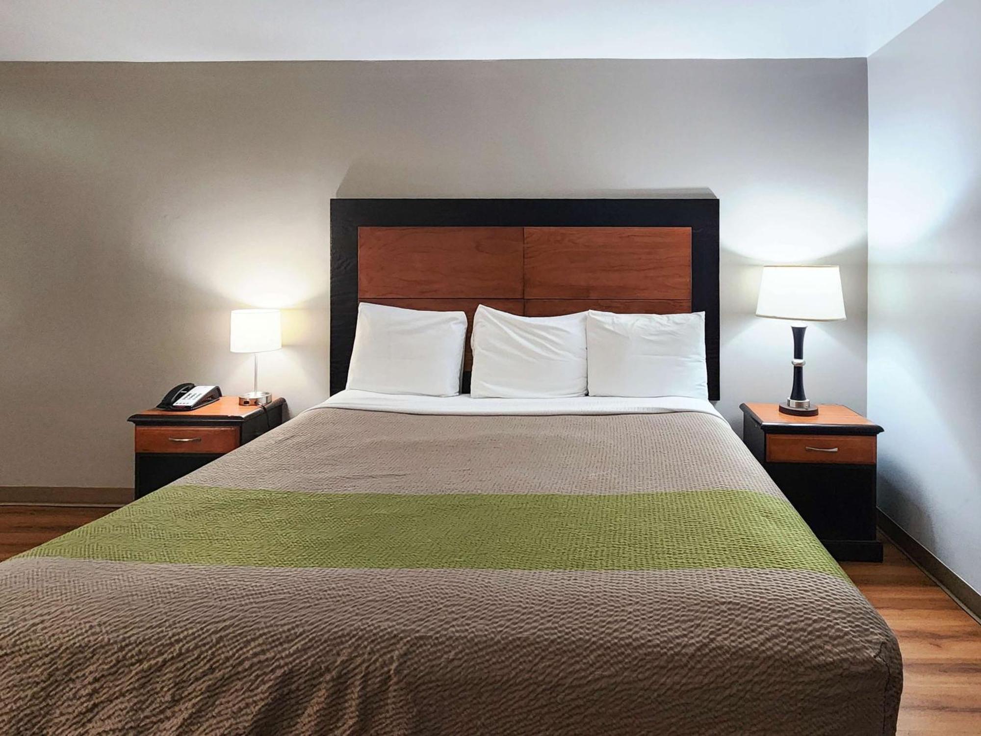 Hotel 6-ennis, Tx 2*