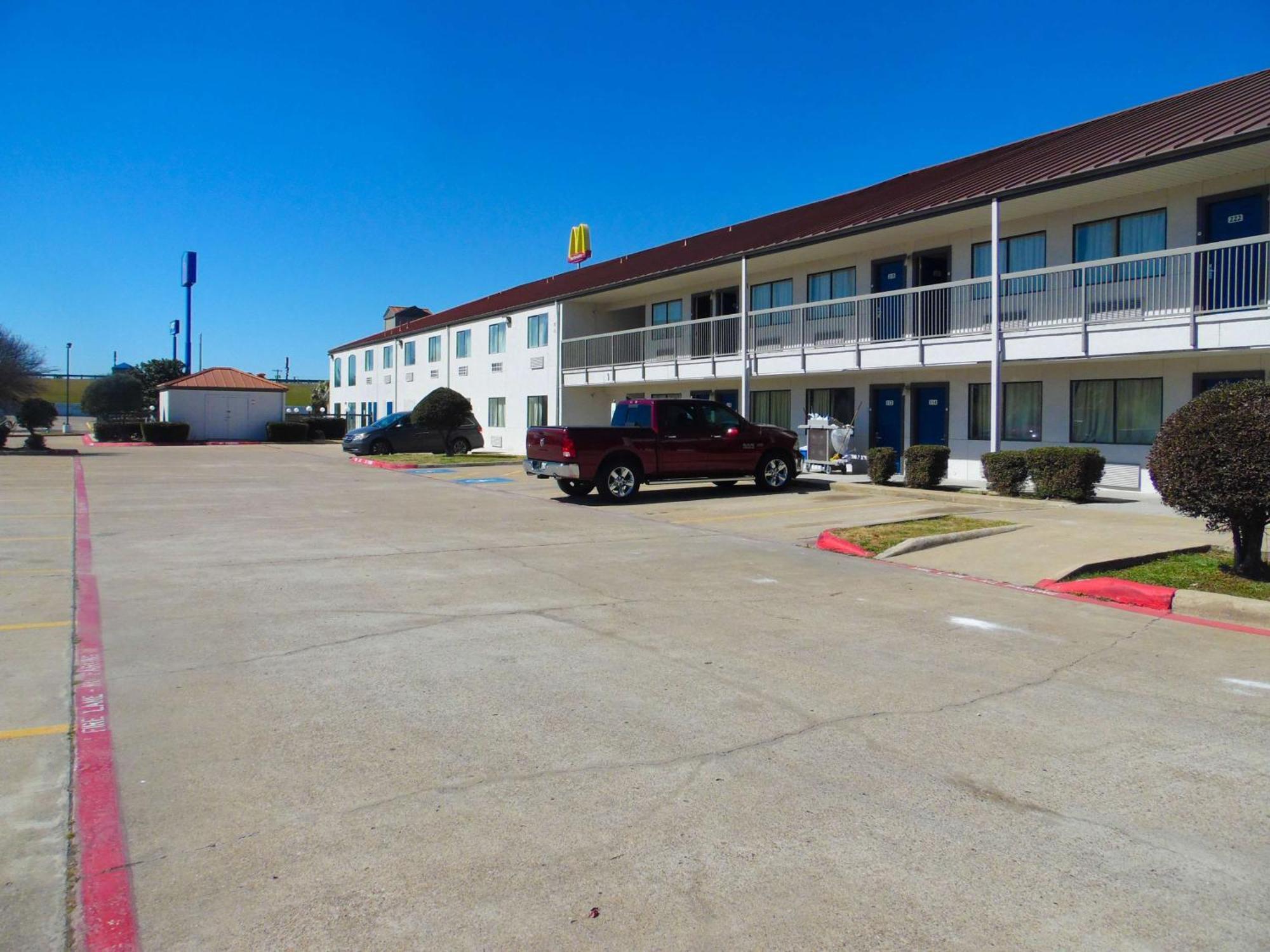 6-ennis, Tx Ennis