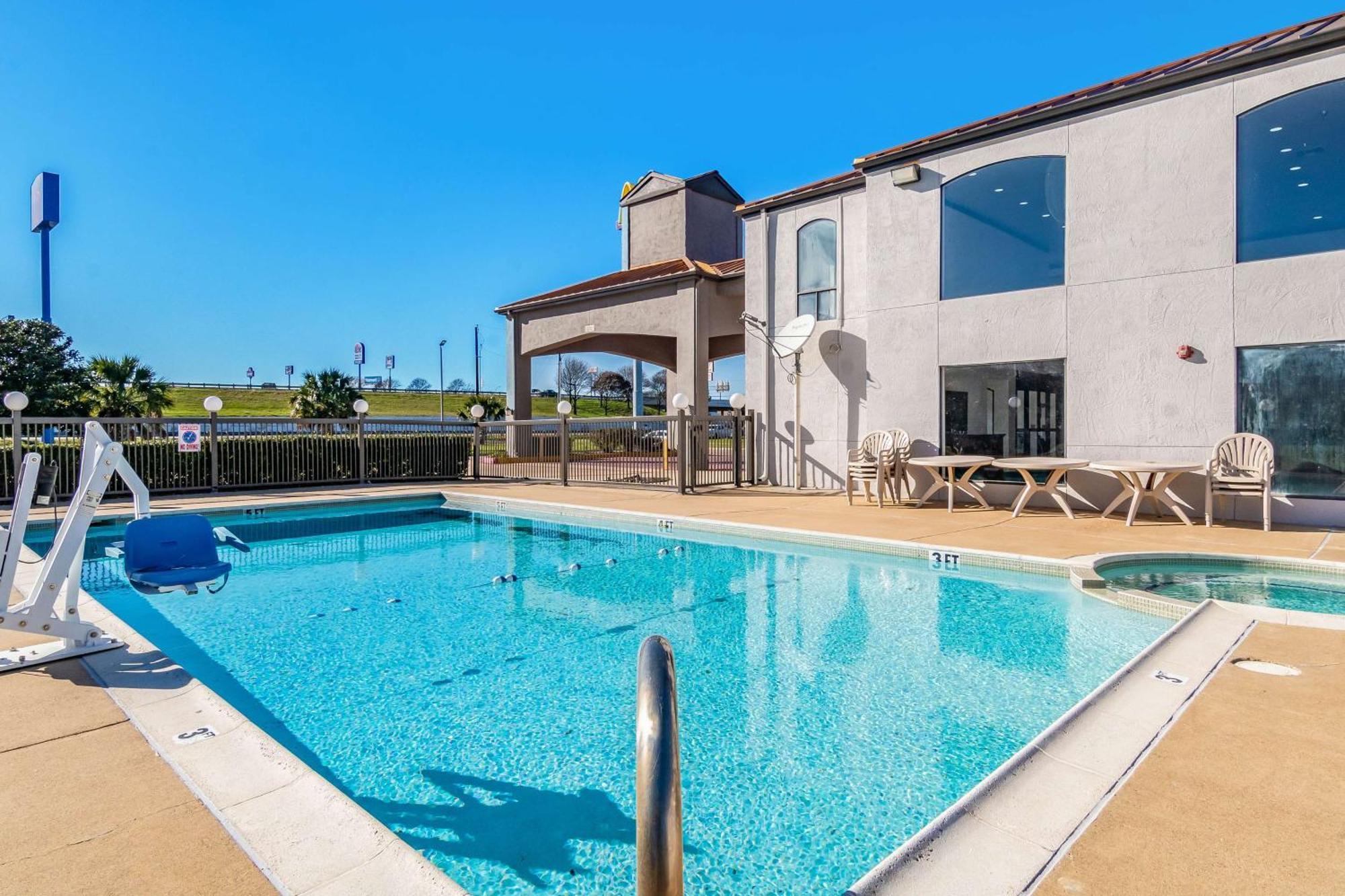 6-ennis, Tx Hotel 2*