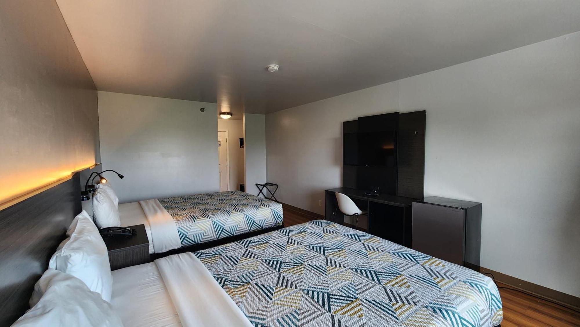 Hotel 6-ennis, Tx